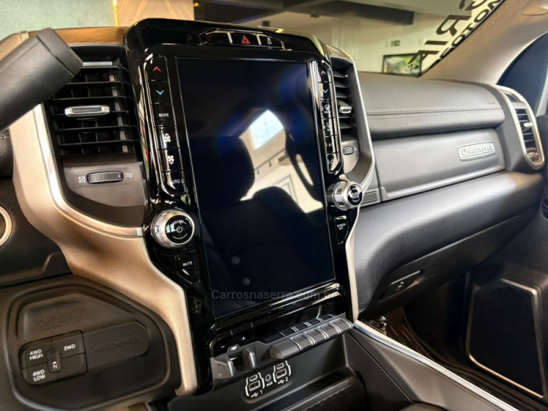 2500 LARAMIE 6.7 CD 4X4 TDI DIESEL 4P AUTOMÁTICA - 2024 - CAMPO BOM