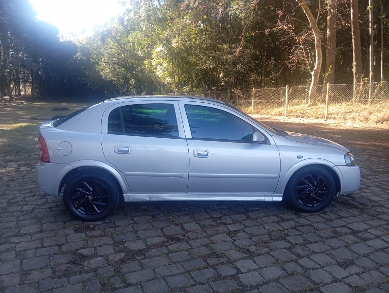 ASTRA 2.0 MPFI CD 8V GASOLINA 4P MANUAL - 2004 - CAXIAS DO SUL