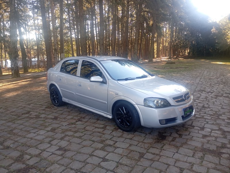 ASTRA 2.0 MPFI CD 8V GASOLINA 4P MANUAL - 2004 - CAXIAS DO SUL