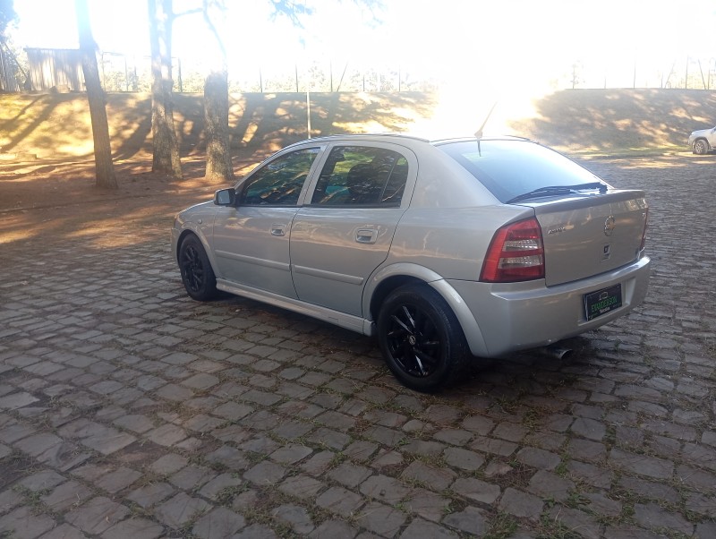 ASTRA 2.0 MPFI CD 8V GASOLINA 4P MANUAL - 2004 - CAXIAS DO SUL