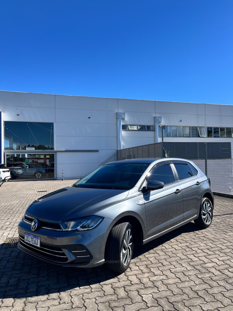 POLO 1.0 170 TSI 12V HIGHLINE FLEX 4P AUTOMÁTICO - 2024 - CAXIAS DO SUL