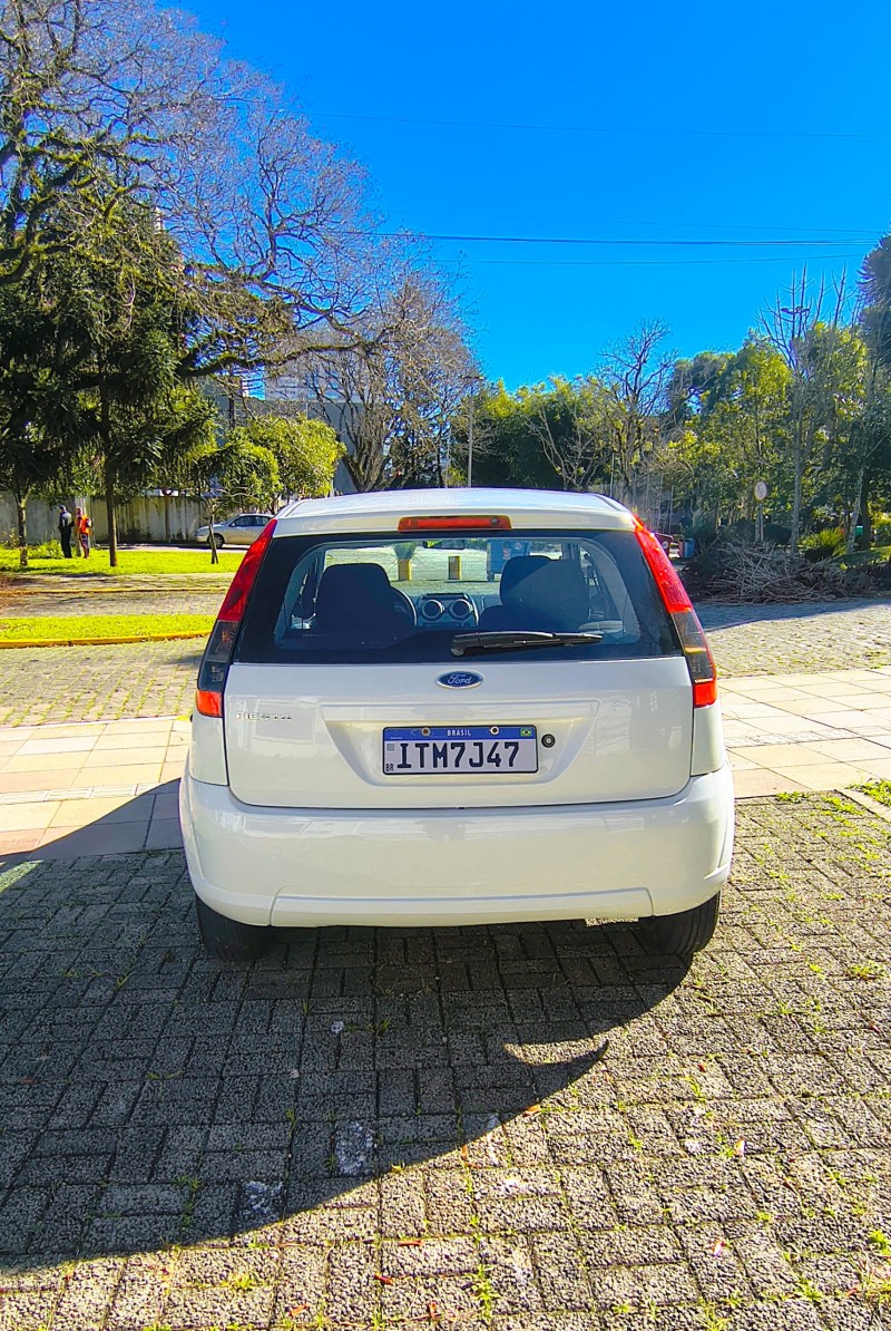 FIESTA 1.6 ROCAM SE PLUS HATCH 8V FLEX 4P MANUAL - 2013 - FARROUPILHA