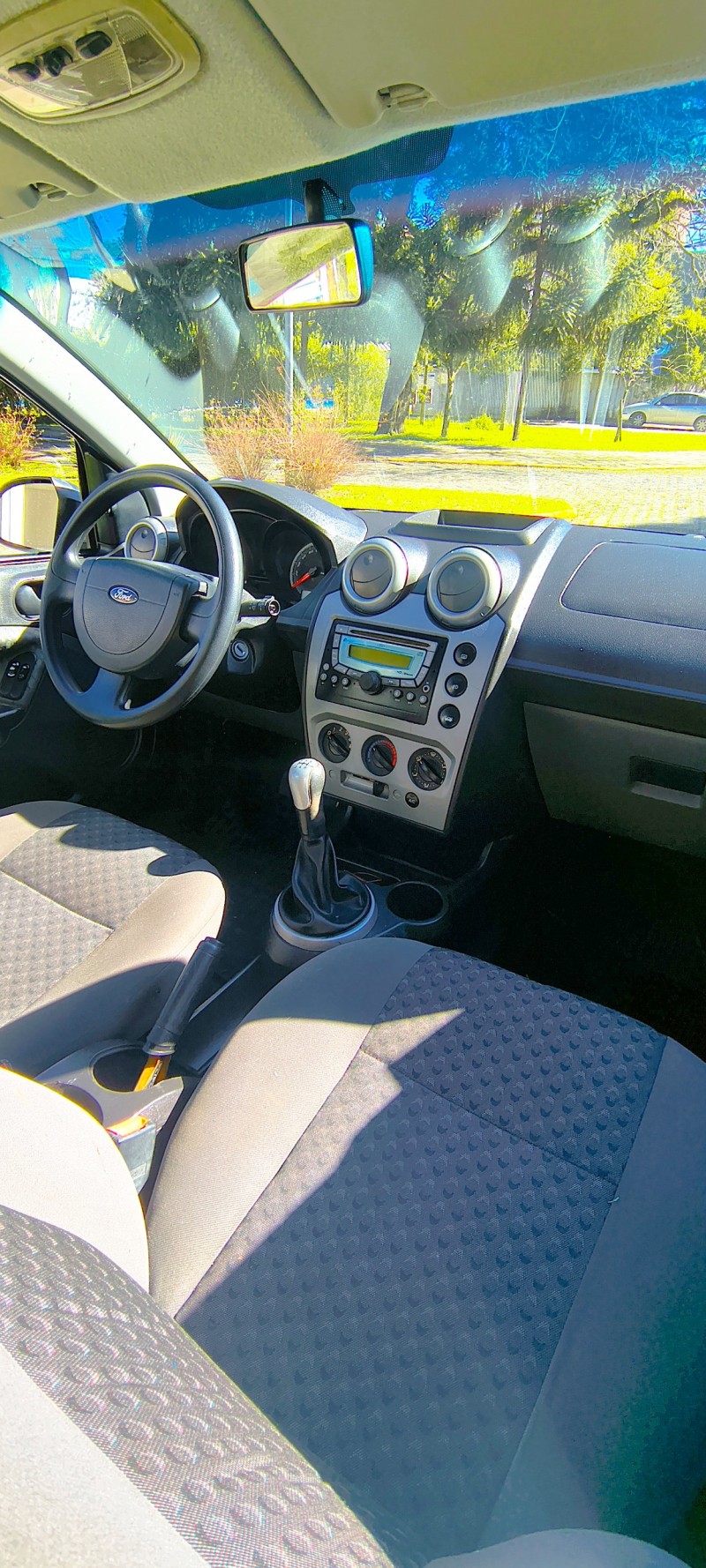 FIESTA 1.6 ROCAM SE PLUS HATCH 8V FLEX 4P MANUAL - 2013 - FARROUPILHA