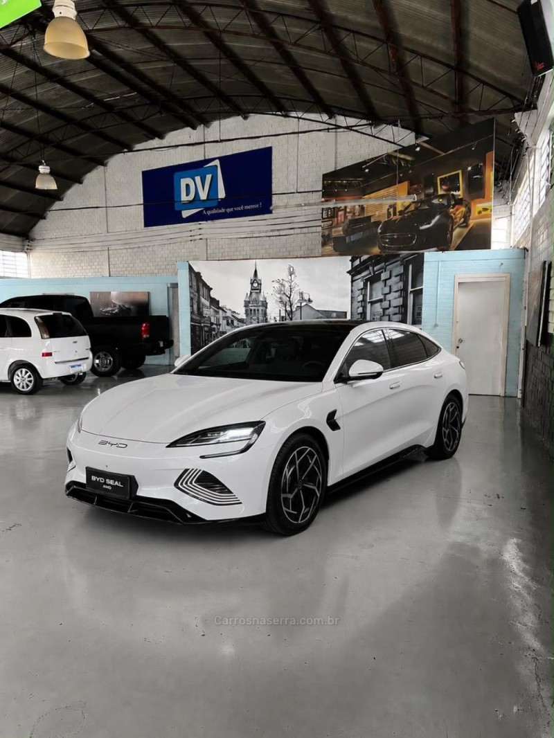 SEAL AWD ELÉTRICO 4P AUTOMÁTICO