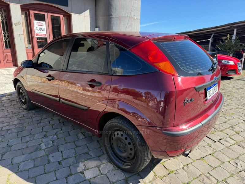 FOCUS 1.6 GL 8V GASOLINA 4P MANUAL - 2005 - FARROUPILHA
