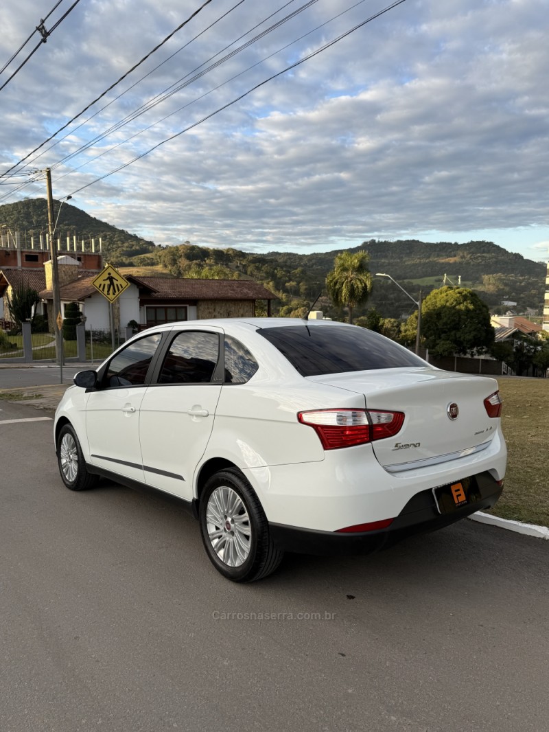 SIENA 1.6 MPI ESSENCE 16V FLEX 4P MANUAL - 2016 - NOVA ARAçá