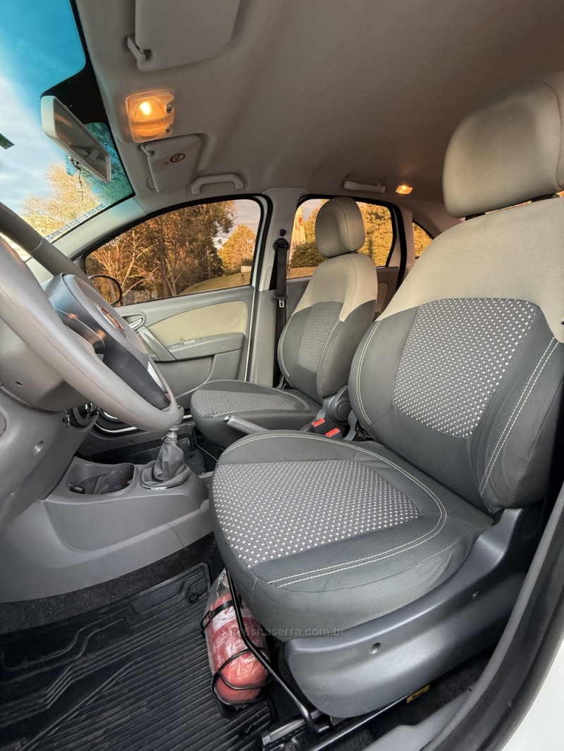 SIENA 1.6 MPI ESSENCE 16V FLEX 4P MANUAL - 2016 - NOVA ARAçá