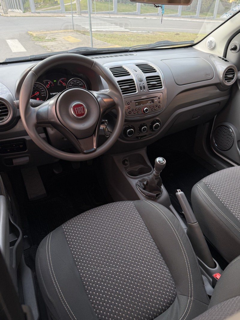 SIENA 1.6 MPI ESSENCE 16V FLEX 4P MANUAL - 2016 - NOVA ARAçá