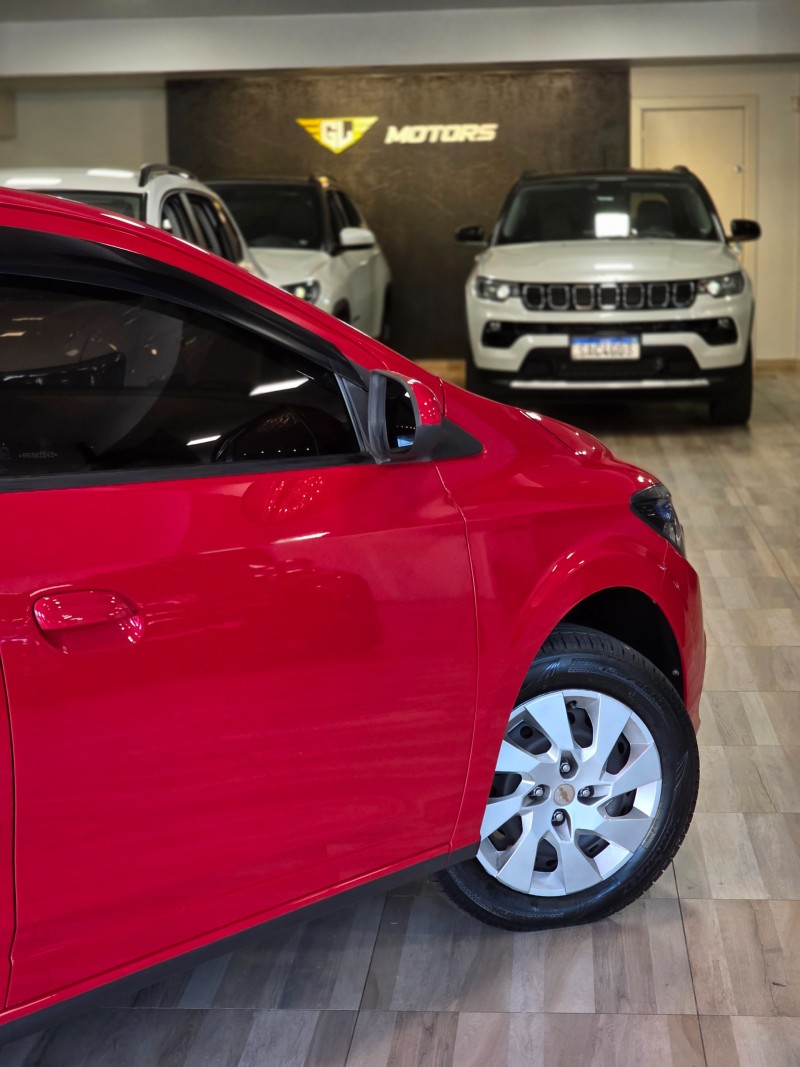 ONIX 1.4 MPFI LT 8V FLEX 4P MANUAL - 2015 - CAXIAS DO SUL