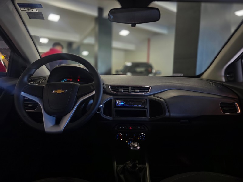 ONIX 1.4 MPFI LT 8V FLEX 4P MANUAL - 2015 - CAXIAS DO SUL