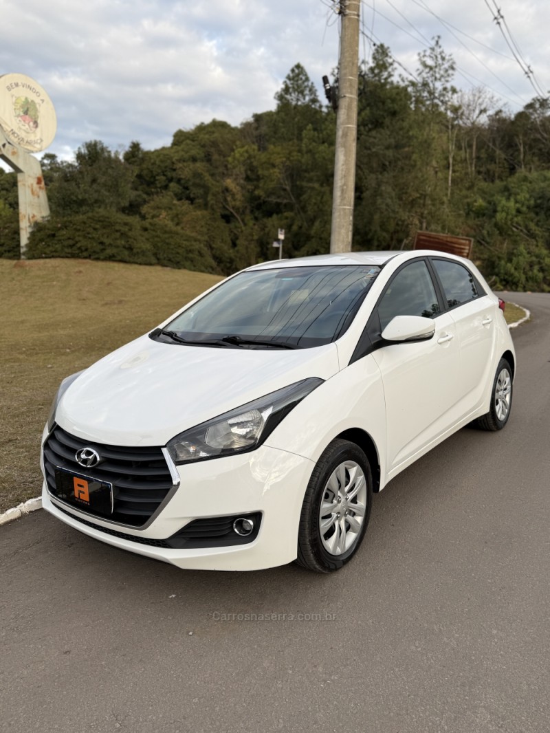 HB20 1.0 COMFORT 16V FLEX 4P MANUAL - 2017 - NOVA ARAçá