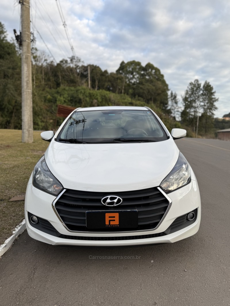 HB20 1.0 COMFORT 16V FLEX 4P MANUAL - 2017 - NOVA ARAçá