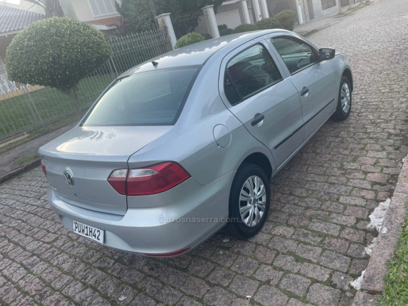 VOYAGE 1.0 MI COMFORTLINE 8V FLEX 4P MANUAL - 2015 - PORTO ALEGRE