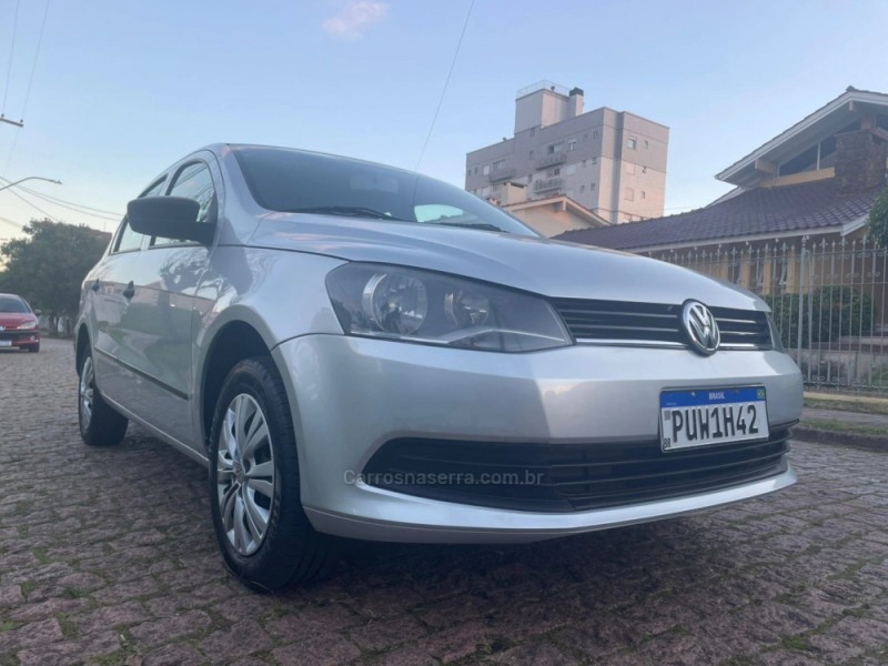 VOYAGE 1.0 MI COMFORTLINE 8V FLEX 4P MANUAL - 2015 - PORTO ALEGRE