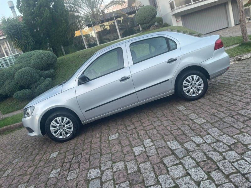 VOYAGE 1.0 MI COMFORTLINE 8V FLEX 4P MANUAL - 2015 - PORTO ALEGRE