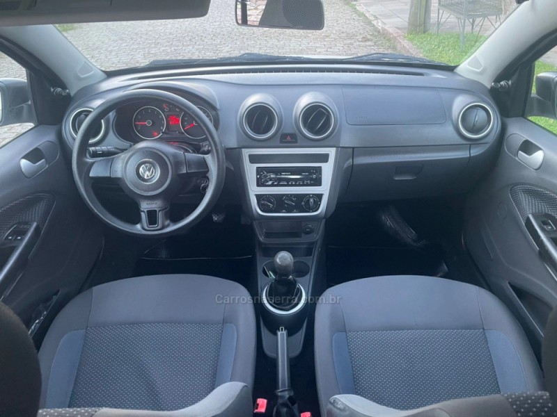 VOYAGE 1.0 MI COMFORTLINE 8V FLEX 4P MANUAL - 2015 - PORTO ALEGRE