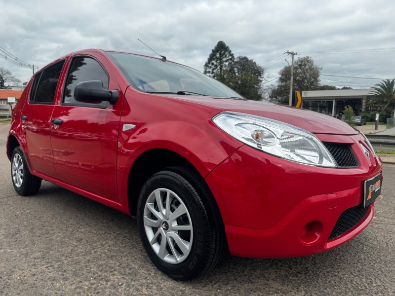 SANDERO 1.0 AUTHENTIQUE 16V FLEX 4P MANUAL - 2011 - DOIS IRMãOS