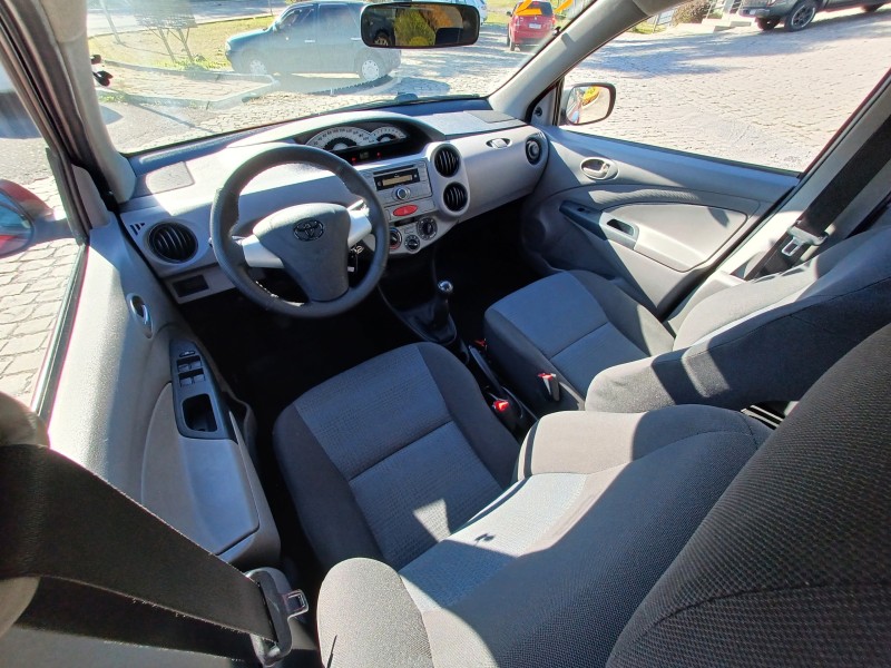 ETIOS 1.3 XS 16V FLEX 4P MANUAL - 2013 - FLORES DA CUNHA