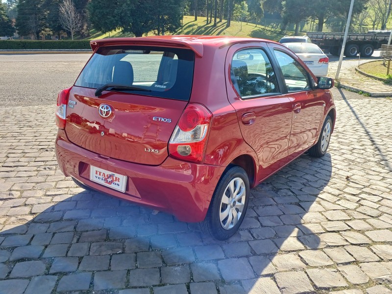ETIOS 1.3 XS 16V FLEX 4P MANUAL - 2013 - FLORES DA CUNHA