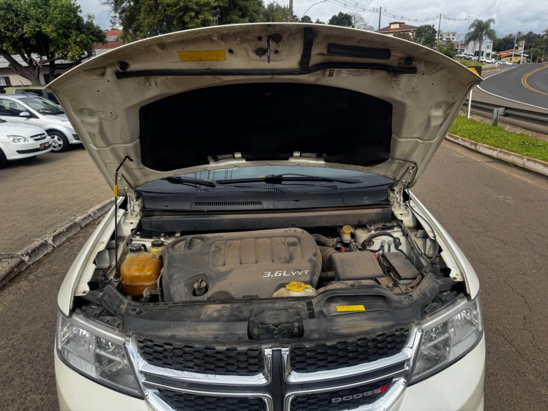 JOURNEY 3.6 SXT V6 GASOLINA 4P AUTOMÁTICO - 2013 - DOIS IRMãOS