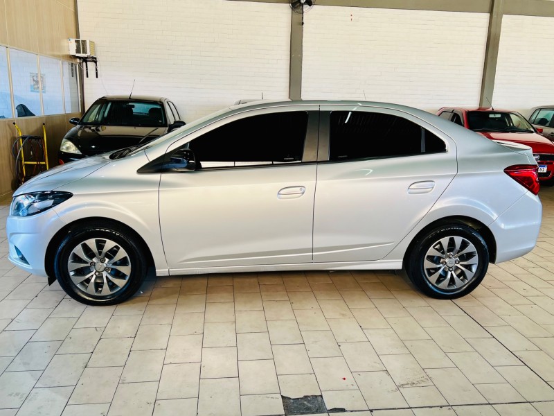 ONIX 1.0 JOY PLUS BLACK 8V FLEX 4P MANUAL - 2021 - CAXIAS DO SUL