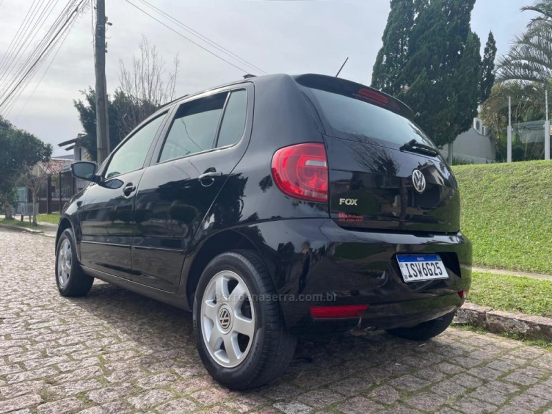 FOX 1.0 MI 8V FLEX 4P MANUAL - 2012 - PORTO ALEGRE