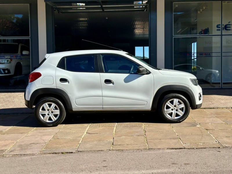 KWID 1.0 12V SCE FLEX ZEN MANUAL - 2022 - GUAPORé