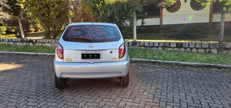 CELTA 1.0 MPFI LIFE 8V FLEX 2P MANUAL - 2011 - IVOTI