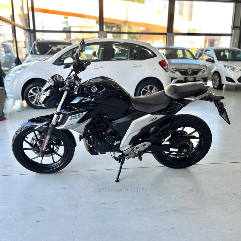 FAZER FZ25 ABS - 2021 - CANOAS