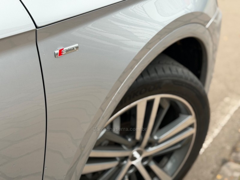 Q5 2.0 TFSI S LINE BLACK QUATTRO S TRONIC GASOLINA 4P - 2019 - NOVA PRATA