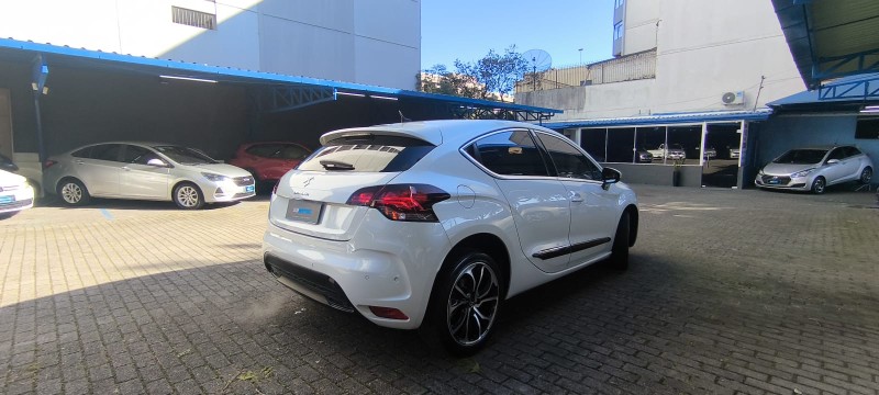 DS4 1.6 THP GASOLINA 4P AUTOMÁTICO - 2014 - CAXIAS DO SUL