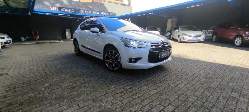 DS4 1.6 THP GASOLINA 4P AUTOMÁTICO - 2014 - CAXIAS DO SUL