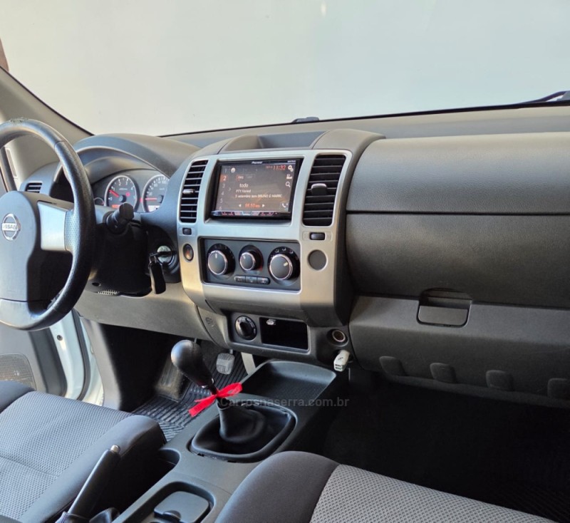 FRONTIER 2.5 SE ATTACK 4X4 CD TURBO ELETRONIC DIESEL 4P MANUAL - 2014 - CAXIAS DO SUL