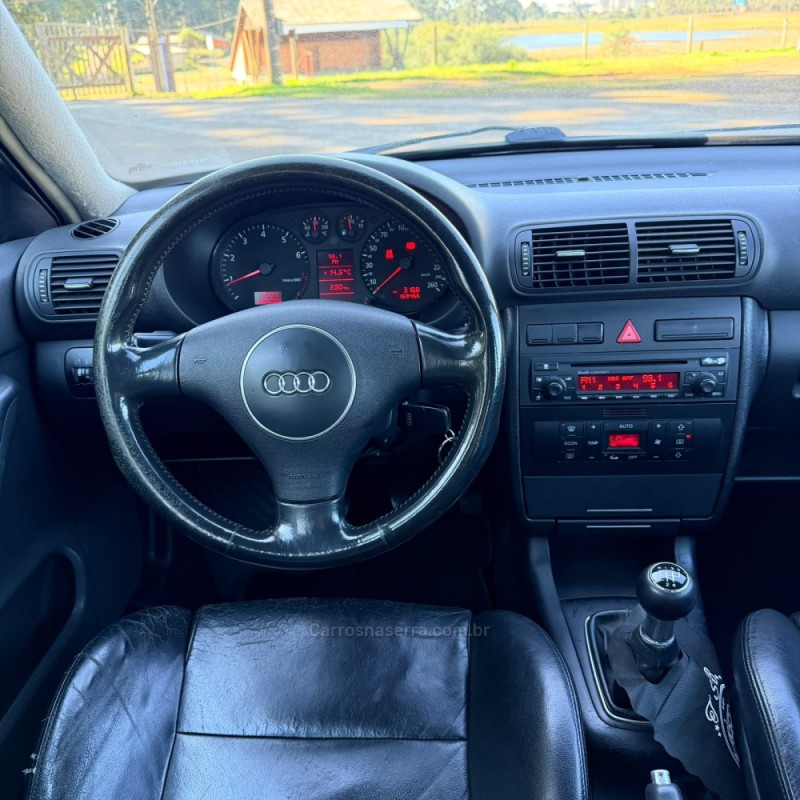A3 1.8 20V GASOLINA 4P MANUAL - 2005 - VACARIA