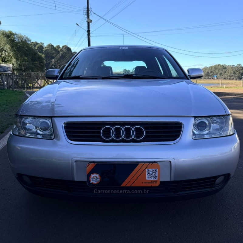 A3 1.8 20V GASOLINA 4P MANUAL - 2005 - VACARIA