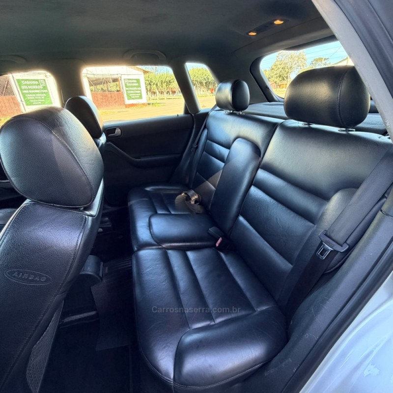 A3 1.8 20V GASOLINA 4P MANUAL - 2005 - VACARIA