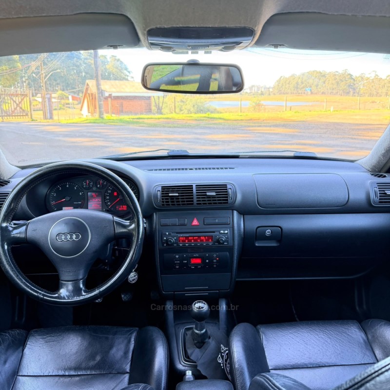 A3 1.8 20V GASOLINA 4P MANUAL - 2005 - VACARIA