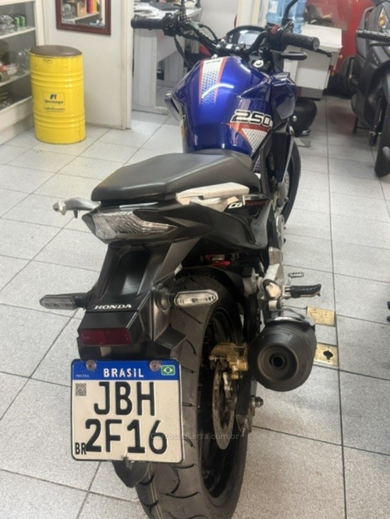 CB 250F TWISTER CBS - 2022 - GARIBALDI