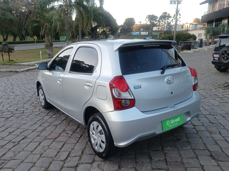 ETIOS 1.3 X 16V FLEX 4P MANUAL - 2020 - FLORES DA CUNHA