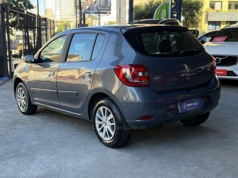 SANDERO 1.6 EXPRESSION 8V FLEX 4P MANUAL - 2017 - CAXIAS DO SUL