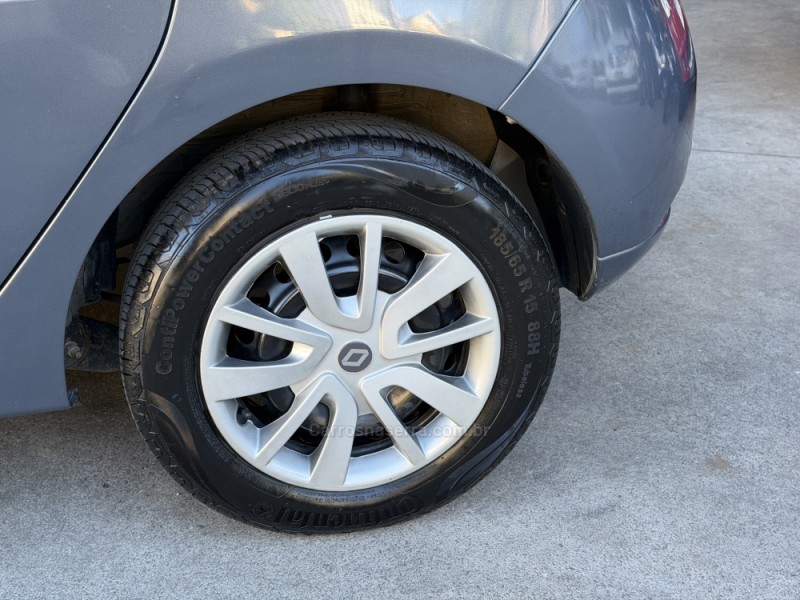 SANDERO 1.6 EXPRESSION 8V FLEX 4P MANUAL - 2017 - CAXIAS DO SUL