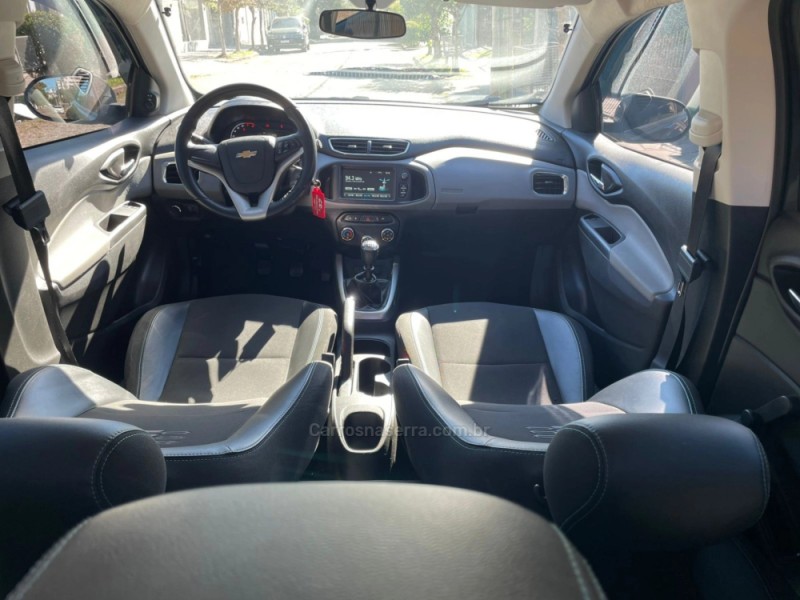 ONIX 1.4 MPFI LT 8V FLEX 4P MANUAL - 2019 - PORTO ALEGRE