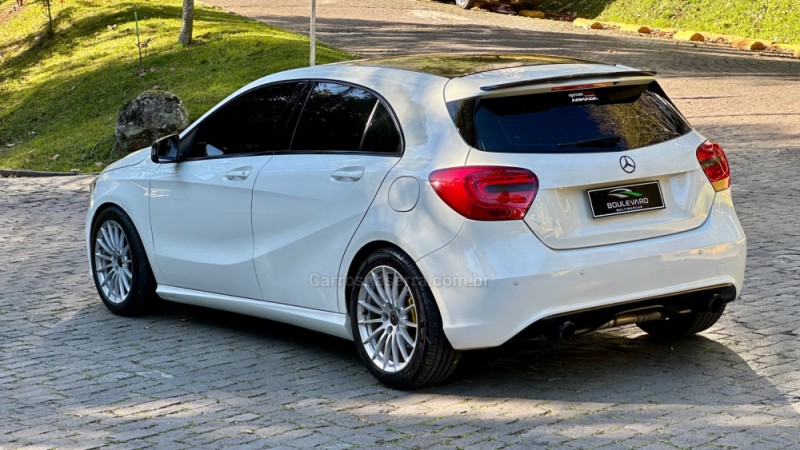 A 200 1.6 TURBO URBAN 16V GASOLINA 4P AUTOMÁTICO - 2014 - CAXIAS DO SUL