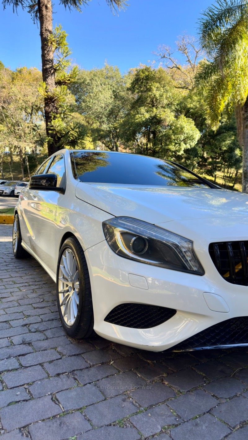 A 200 1.6 TURBO URBAN 16V GASOLINA 4P AUTOMÁTICO - 2014 - CAXIAS DO SUL