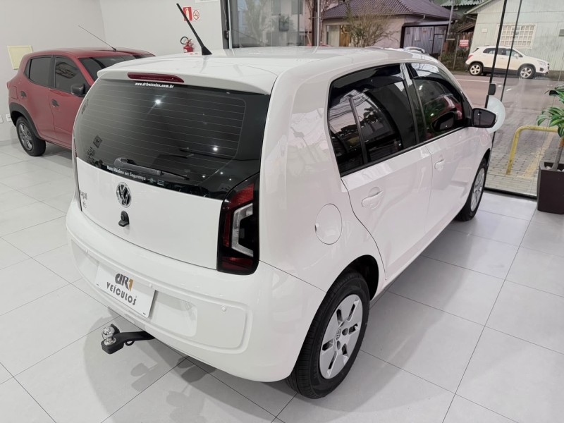 UP 1.0 MPI MOVE UP 12V FLEX 4P MANUAL - 2015 - CAXIAS DO SUL
