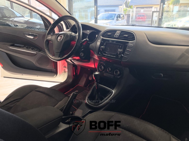 BRAVO 1.8 ESSENCE 16V FLEX 4P MANUAL - 2016 - CAXIAS DO SUL