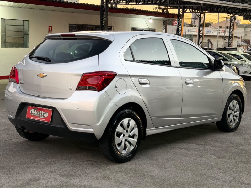 ONIX 1.0 MPFI LT 8V FLEX 4P MANUAL - 2017 - CAXIAS DO SUL