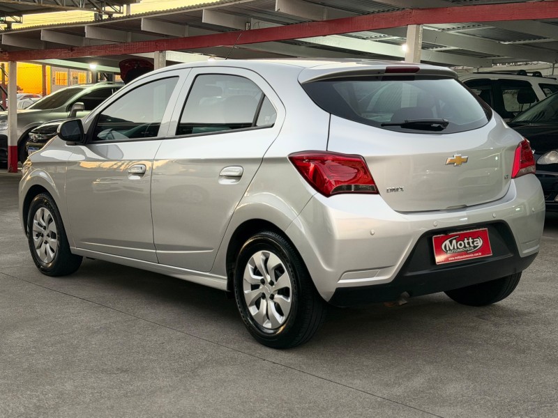 ONIX 1.0 MPFI LT 8V FLEX 4P MANUAL - 2017 - CAXIAS DO SUL