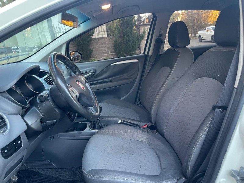 PUNTO 1.4 ATTRACTIVE ITALIA 8V FLEX 4P MANUAL - 2015 - CAXIAS DO SUL