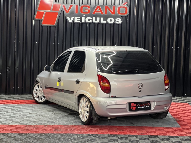 CELTA 1.0 MPFI SPIRIT 8V FLEX 4P MANUAL - 2005 - CAXIAS DO SUL